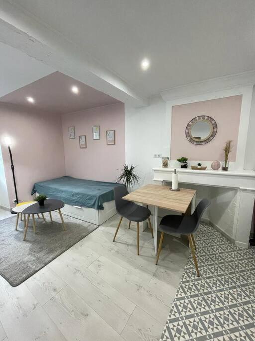 Joli Studio Cozy Tout Equipe Hyper Centre 桑特 外观 照片